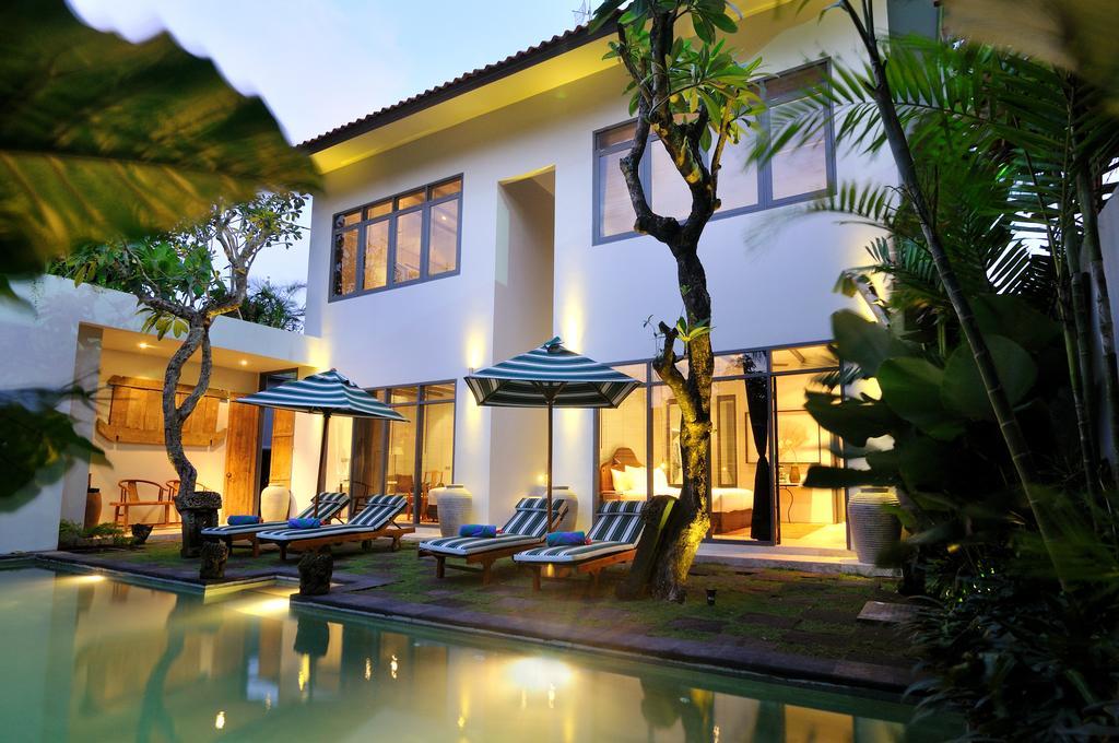 Room & Vespa 1 Seminyak  Bilik gambar